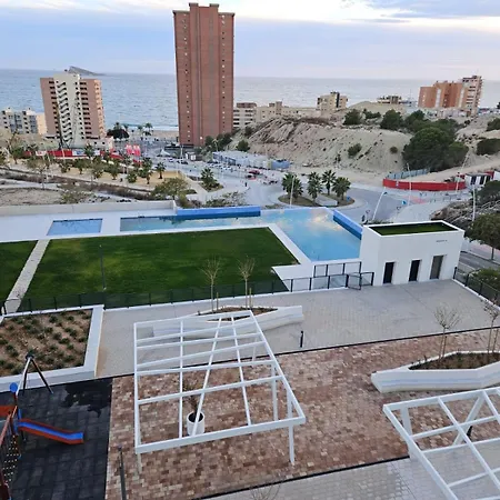 Coqueto Y Acogedor Piso En Poniente Apartamento