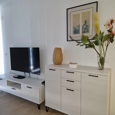 Coqueto Y Acogedor Piso En Poniente Apartament